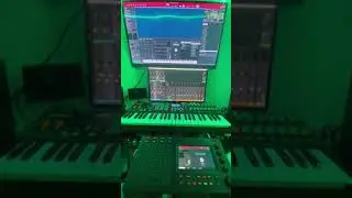 Creating a beat from scratch using the mpc software and vox from Native Instrument
