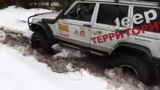 XJ в снегу