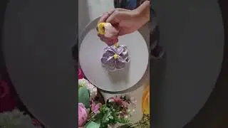 Whipping cream piping design #cakedecoratingideas #bakinglove #viralvideo 💞💞