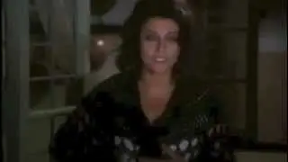 Sora Giovanna dica a qua mignotta de sua fia de non passà davanti le finestre mie