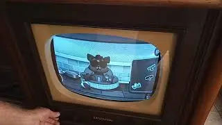 Radiola e tv RCA Victor início anos 50 (rádio, t discos e TV) com tudo orig. e 100% funcionando.