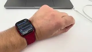 Apple forgot that their old Apple Watches already can do double/single pinch gestures 😂😂😂