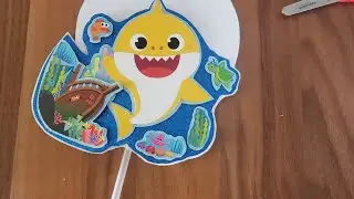 cake topper baby shark !!! reciclando caja de gomitas!
