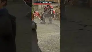 Fighting Troll in Hogwarts Legacy #harrypotter #shorts #hogwartslegacy