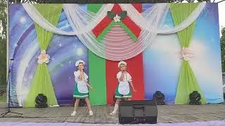 Ансамбль "Радуга" ЦК г.Хойники. Влада Штыхнова и Варвара Пантюх. "Дзяучынка беларуска"