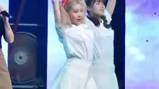 Joget asik buka bukaan enak asik gesek memek