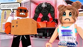MOVING AWAY FROM MY CRUSH! 😢(ROBLOX MOVING DAY ROLEPLAY)