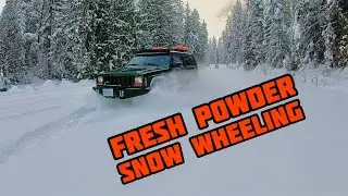 Snow wheeling fresh powder  in the mountains Jeep XJ Jeep TJ #Jeep #snowwheeling #powderday #jeepxj