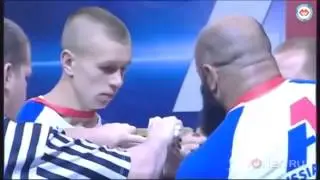 70 килограммовый русский парень против 110 килограммового кавказца