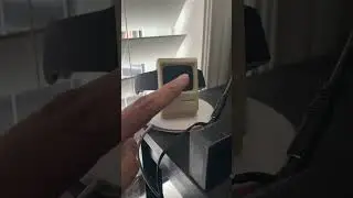 Very satisfying Apple Watch charging dock (Macintosh SE lookalike)