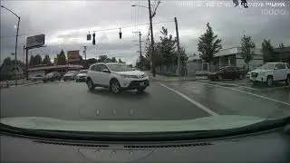 21 August 2019 Twit Jumping A Red Light