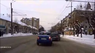 Кто кого тянет