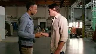 Dylan Sprayberry & Khylin Rhambo's handshake