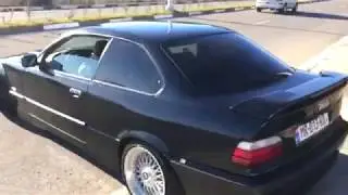 E36, W221, E53 X5, F30 Accelerating!