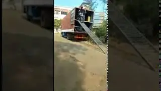 Shocking ACCIDENT Royal Enfield Offloading