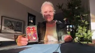 Кто и зачем за вами следит, наблюдает? Кто вам помогает? 