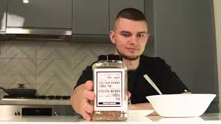 Андрій не любить змін, але він любить Банка Спецій ❤️
