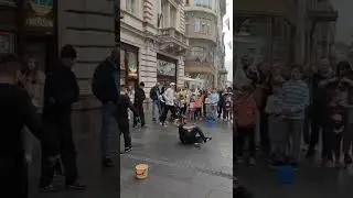 Своя атмосфера. Танцы на улицах Белграда. / Dancing in the streets of Belgrade.