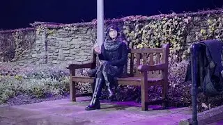 Crossdressing: On the bench 💕🖤