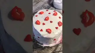 Поцелуи и Сердца 💋💕 Оформление бенто-торта
