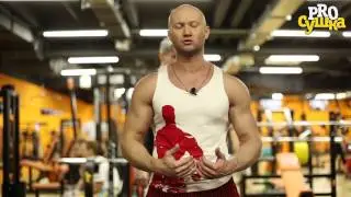 Плие приседания с гантелей