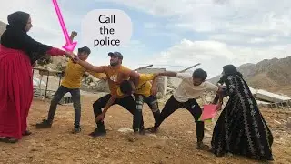 Hojjat's conflict with Nemat and calling the police to arrest Hojjat 