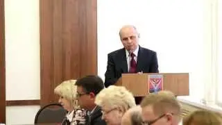 Подлаживался и об докладывался...
