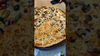 Monster Pizza 😋🍕|