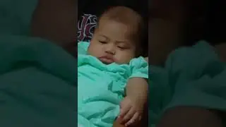 Adrynasheraalmira mau tidur intip intip😀