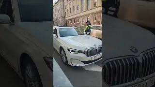 Убираем авто чиновников с парковки для инвалидов