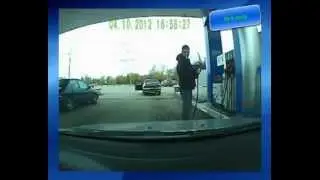 Прикольные случаи на заправке)))