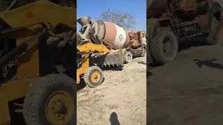 transit mixer #jcbvideo is being pushed by JCB