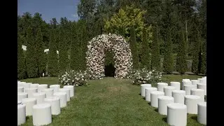 Эльвира и Станислав. Арка из трех тысяч роз. 12.06.2023 // POLOTNO