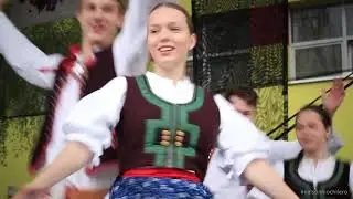 Зачем чешских женщин хлещут плеткой?