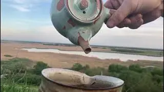 Pourind down