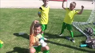 U8 plan de cuques sur scéne au stade chateau gombert