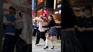 [STREET ARTIST] GYEOUL. WITH SPECTATOR. INTERACTIVE FANTASTIC (PINK VENOM)
