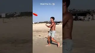 His Frisbee Skills Are Insane (@frisbeeyourself)