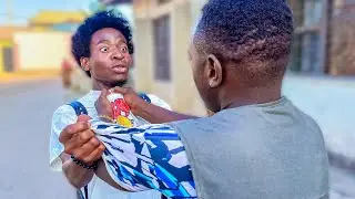 KUCHOKOZA WAHUNI WA MITAA INAYOOGOPEKA PRANK