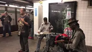 This Subway Performer Sings to Baby - If You Don't Know Me By Now is Going Viral !!!