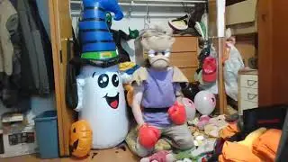 Hitmonchan popping the Halloween balloons (Free Patreon)