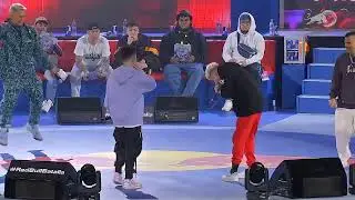 SE LE CAE EL INEAR A SKONE Y DEMUESTRA POR ES UNO DE LOS MEJORES DE LA HISTORIA