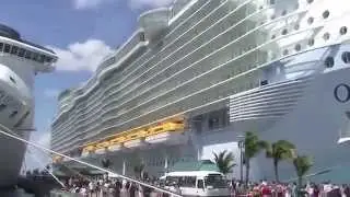 Oasis of the Seas самый большой лайнер в мире