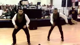 Manicero routine Jariel and Ernesto