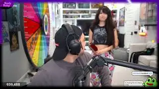 Mizkif Emiru Hits w/ Bottle 😨