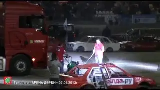 Мощный мотоблок против грузовика (смотреть с 3:20)