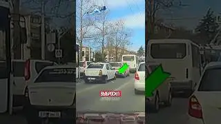 ЖЕНЩИНА НАКАЗАЛА НАГЛОГО ВОДИТЕЛЯ!