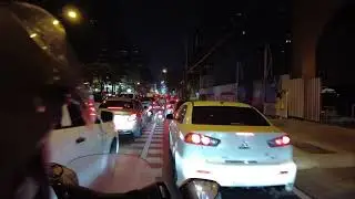 Moto taxi  kroz gužve u Bangkoku
