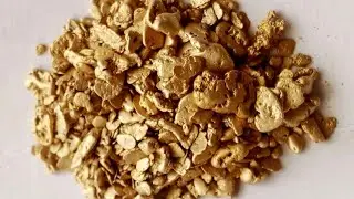 WOWW,. AMAZING GOLD PROSPECTING, GOLD DISCOVERY, GOLD RUSH, TRADITIONAL GOLD PANNING