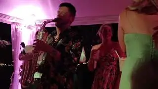 English Wedding Party in Garda Lake - Sax Live